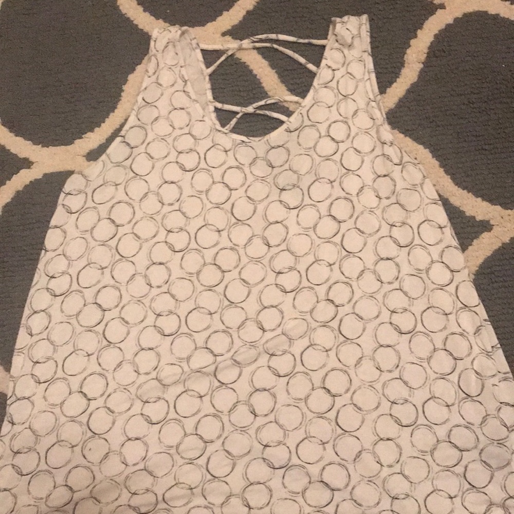 Cute back detail tank